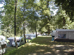 De kleine camping in Oostenrijk