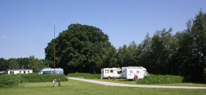 velden op de kleine groene camping
