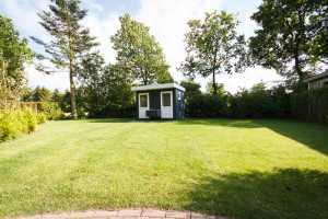 Een kampeerplek op de kleine camping Gelderland