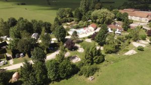 een overzicht van de kleine camping in frankrijk
