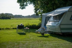 uitzicht op de camping boek met camping card